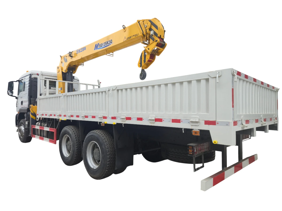 HOWO 6x4 XCMG 12 Ton Straight Boom Truck Mounted Crane